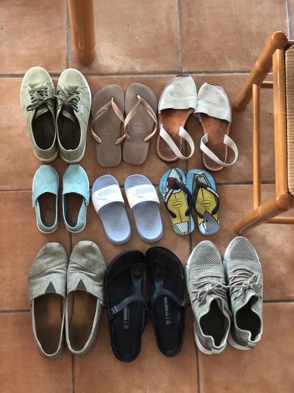 hoeveel paar schoenen mee op vakantie inpaklijst gezin baby peuter