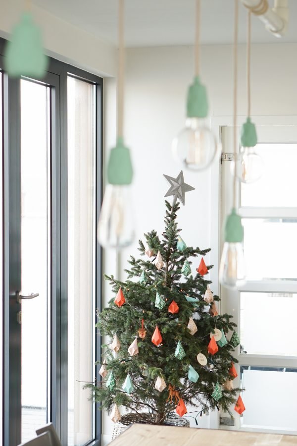 kerstboom papieren hangers