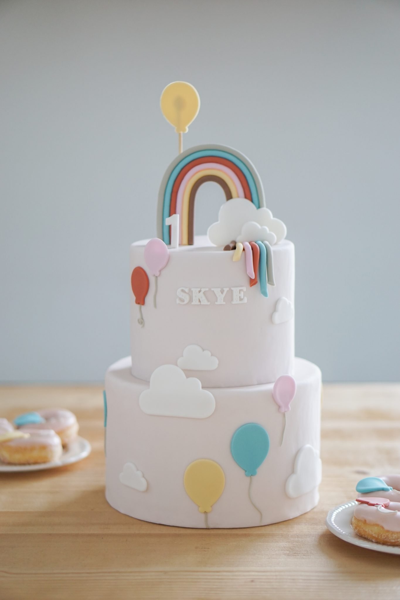 Skye’s eerste verjaardag: een regenboog feestje!