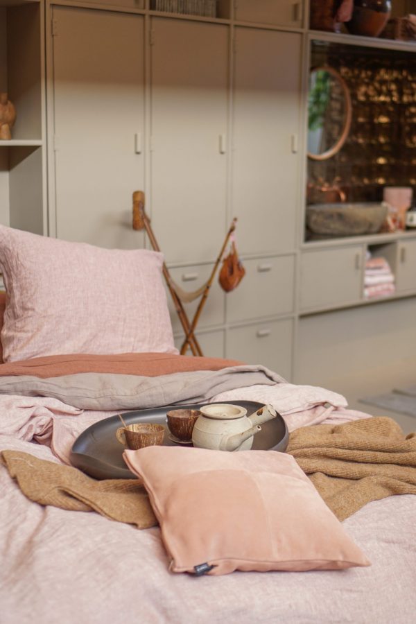 slaapkamer roze beddengoed